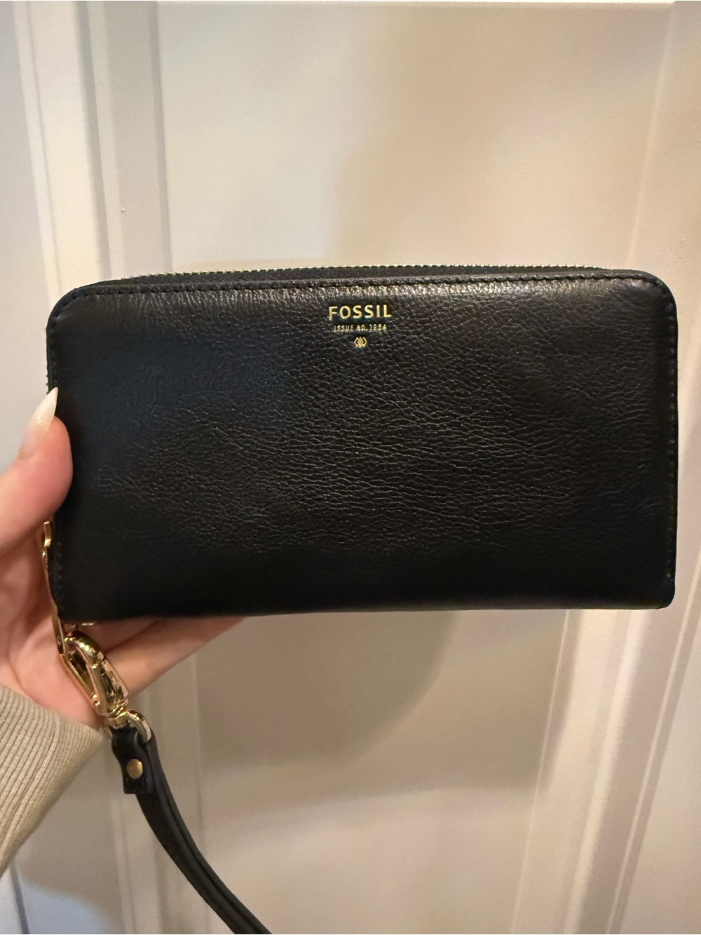 Fossil Black Leather Zip Wallet Wristlet with Gold Accents